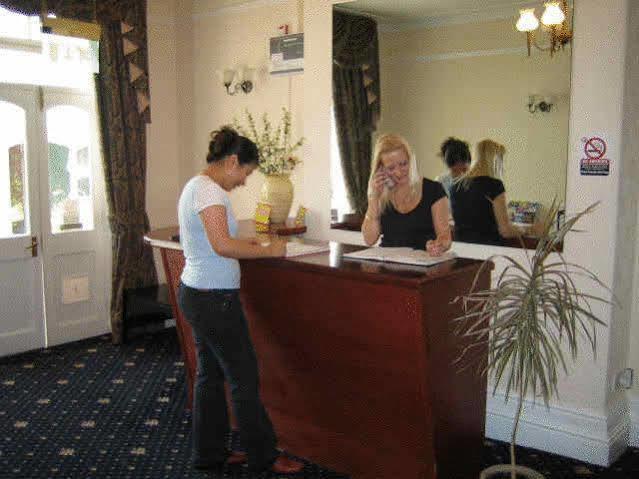 Guest house Baytree 2*